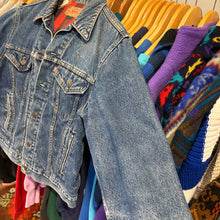 Load image into Gallery viewer, Flannel Levis Denim
