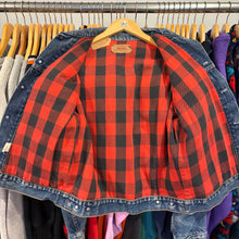 Load image into Gallery viewer, Flannel Levis Denim
