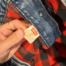 Load image into Gallery viewer, Flannel Levis Denim
